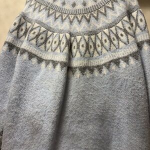 Patterned blue and grey and white Sweater